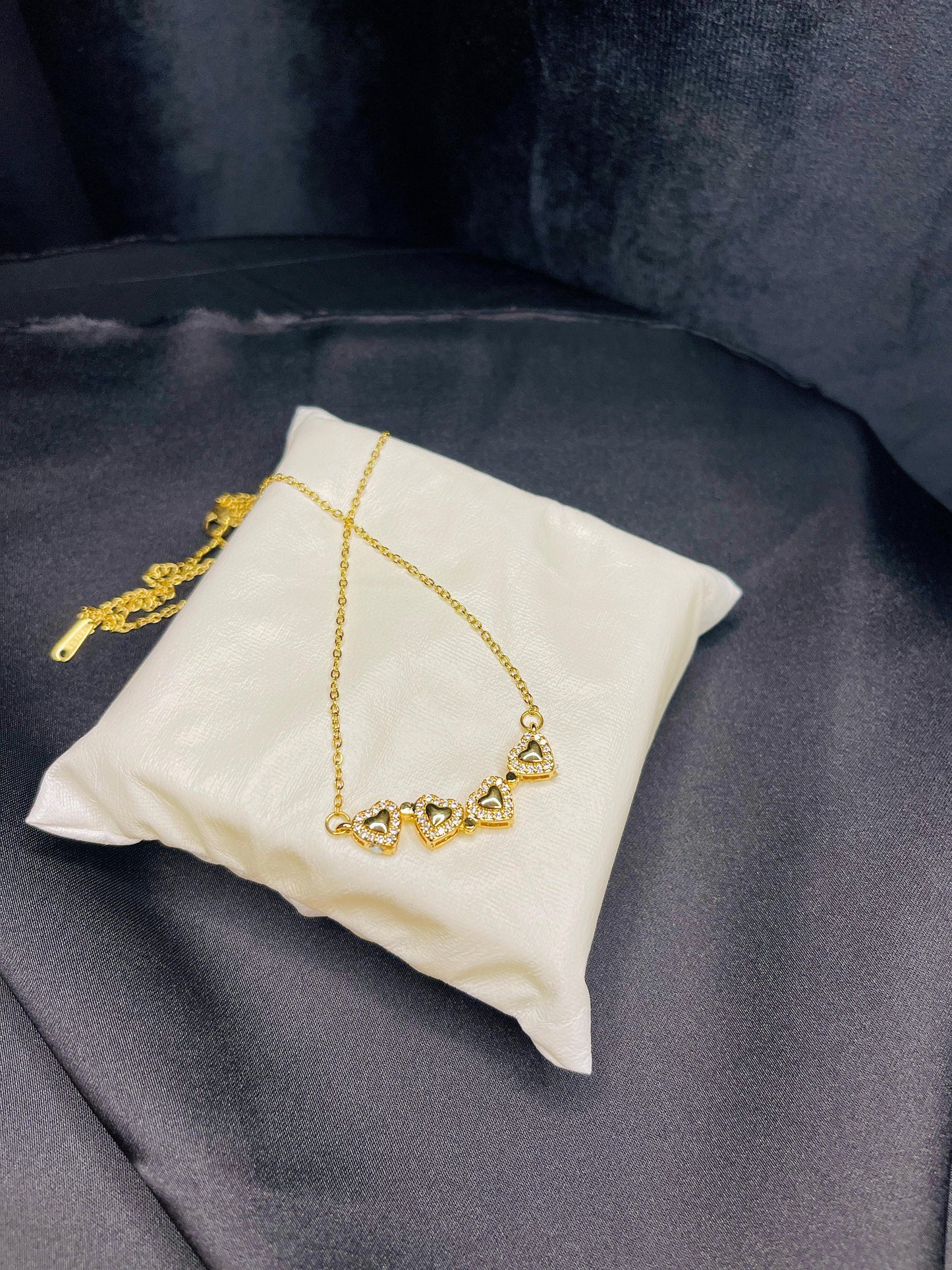 Magnetic Hearts Necklace – Love in Every Link