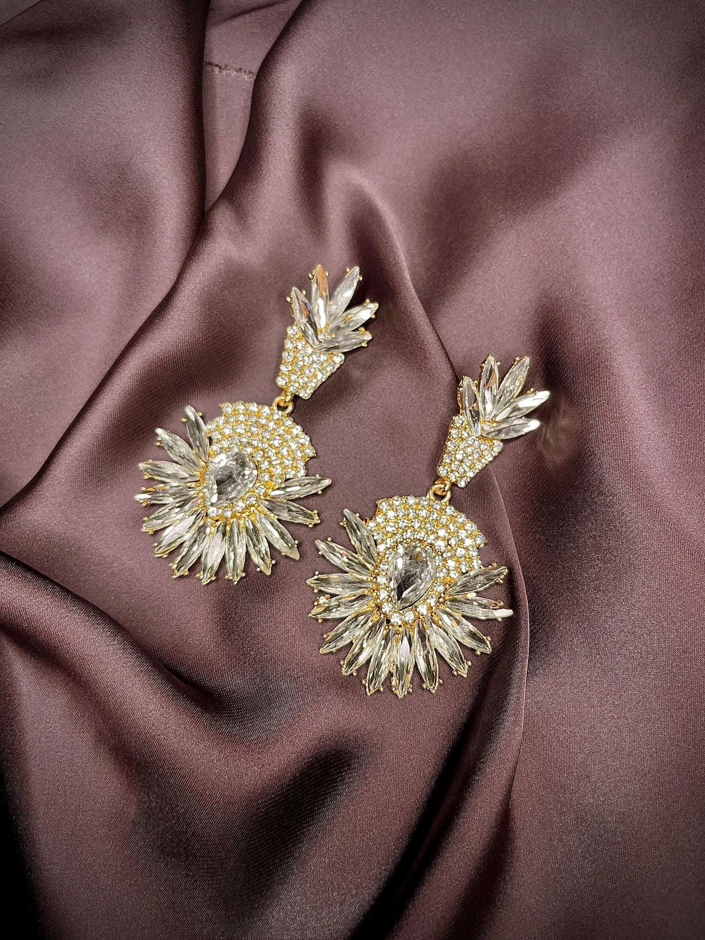 Showtime Earrings – Dual-Tone Sparkle