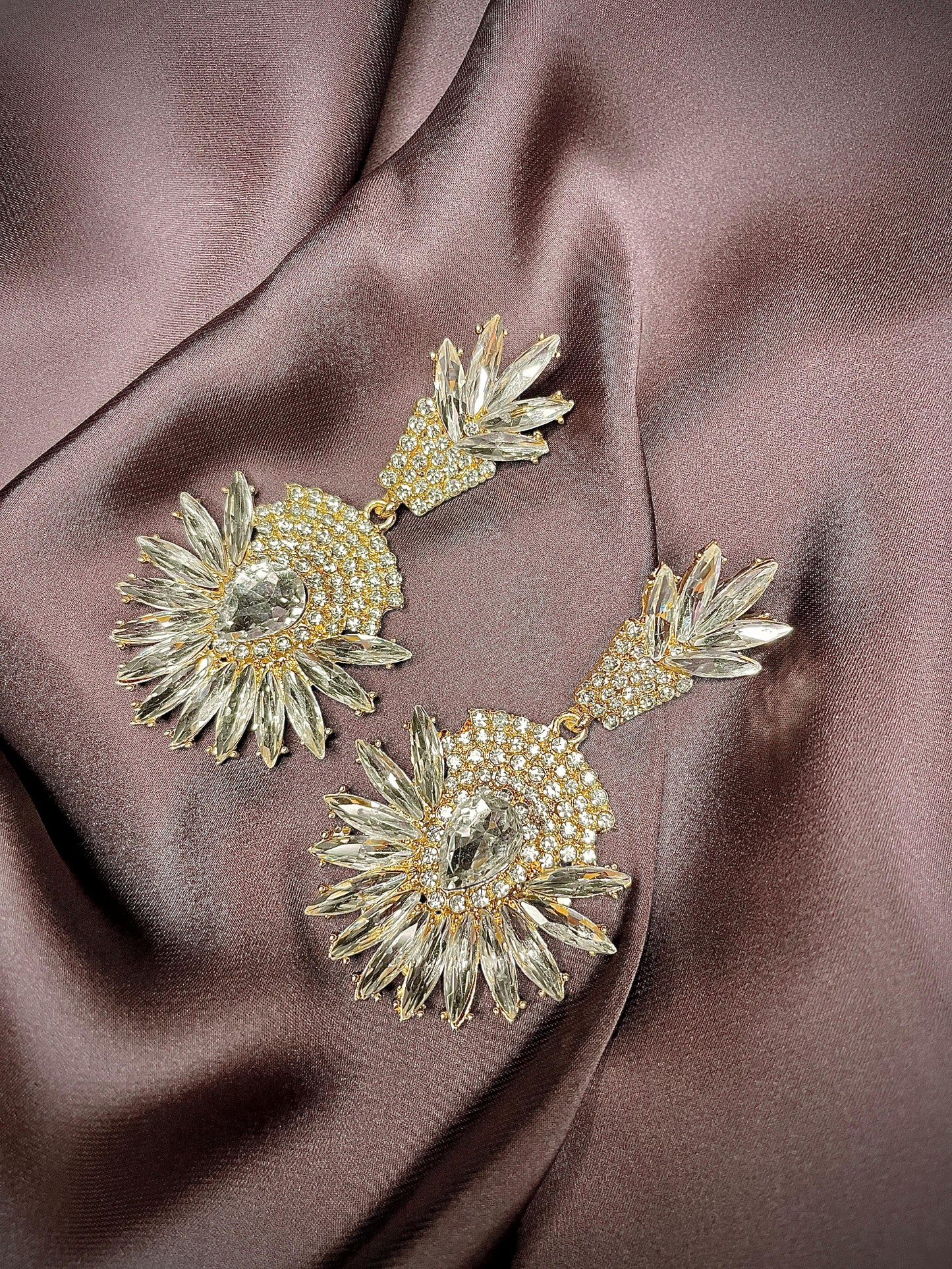 Showtime Earrings – Dual-Tone Sparkle