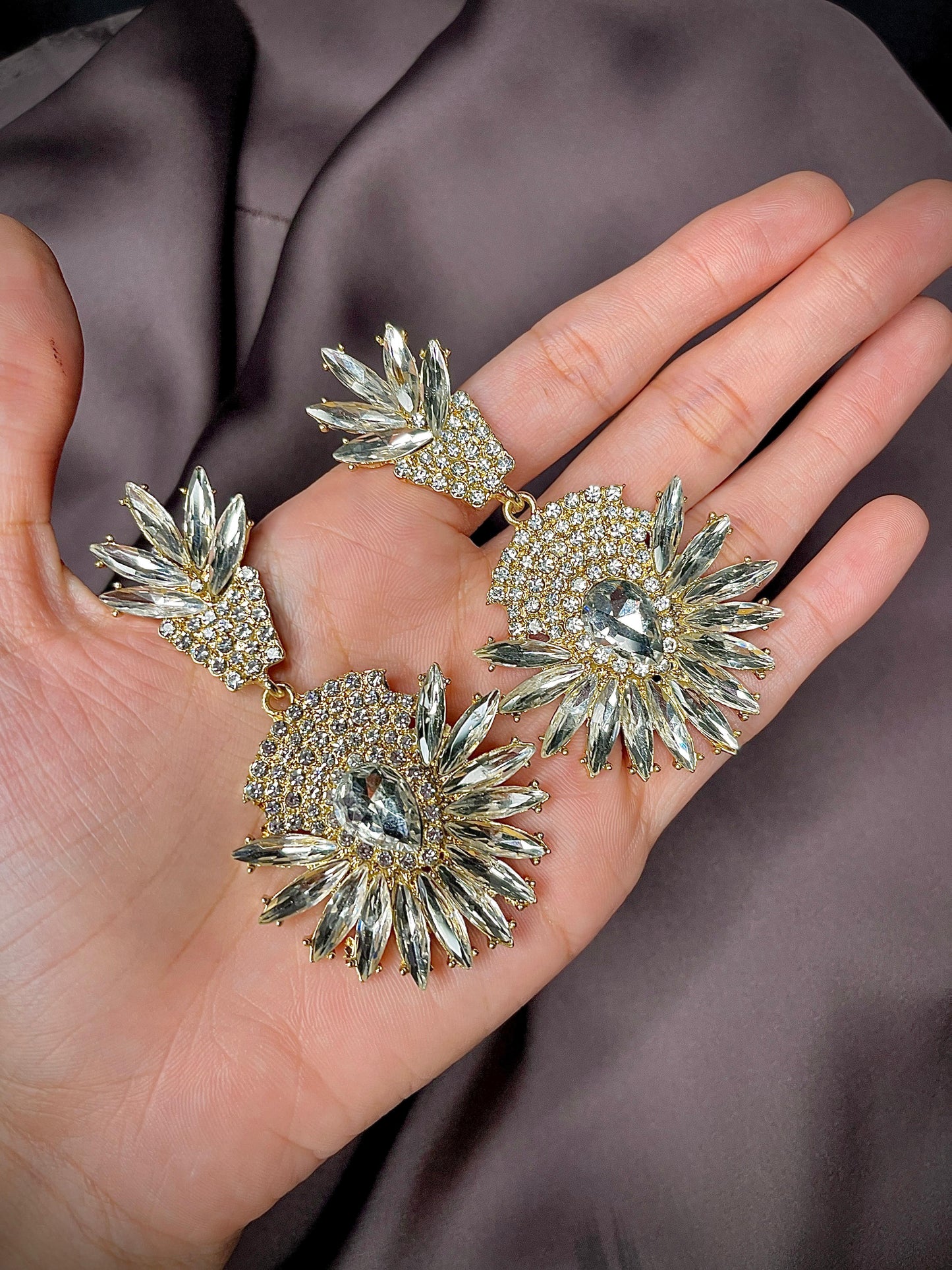 Showtime Earrings – Dual-Tone Sparkle